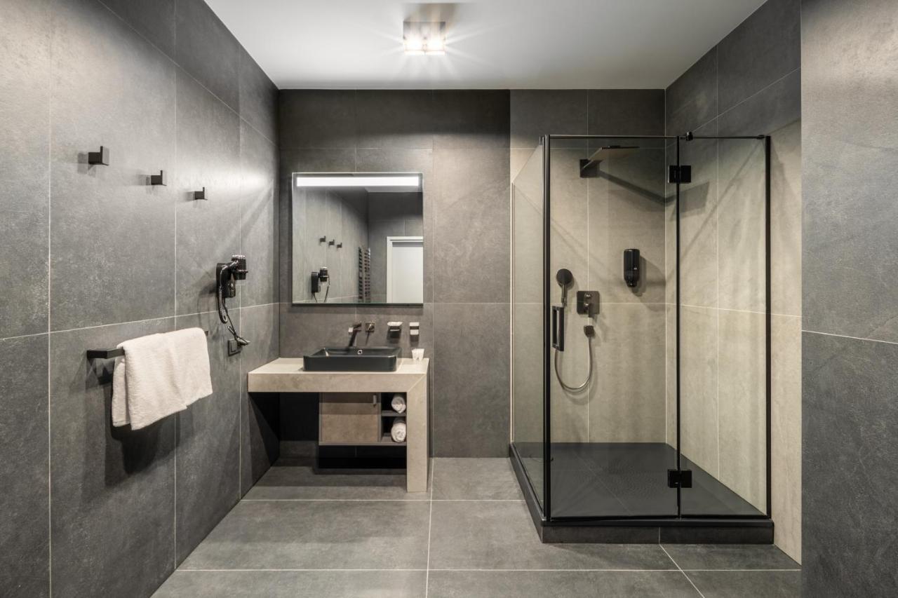 City Inn Lviv Smart Hotel Vynnyky Exterior foto
